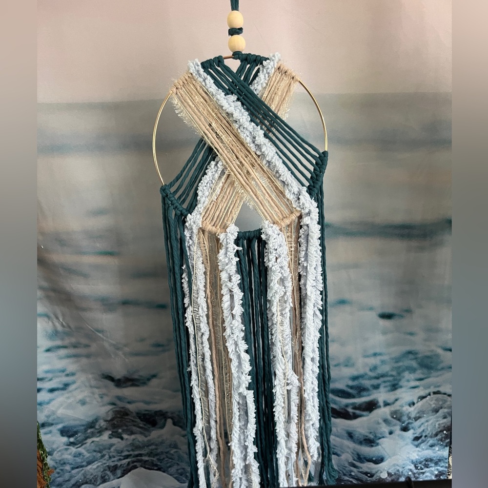 Macrame wall hanging / dream catcher